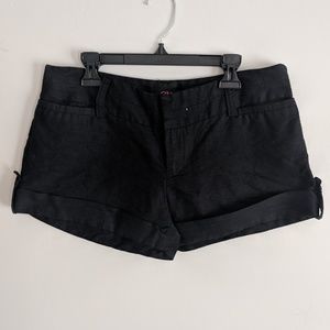 2b bebe rolled hem shorts